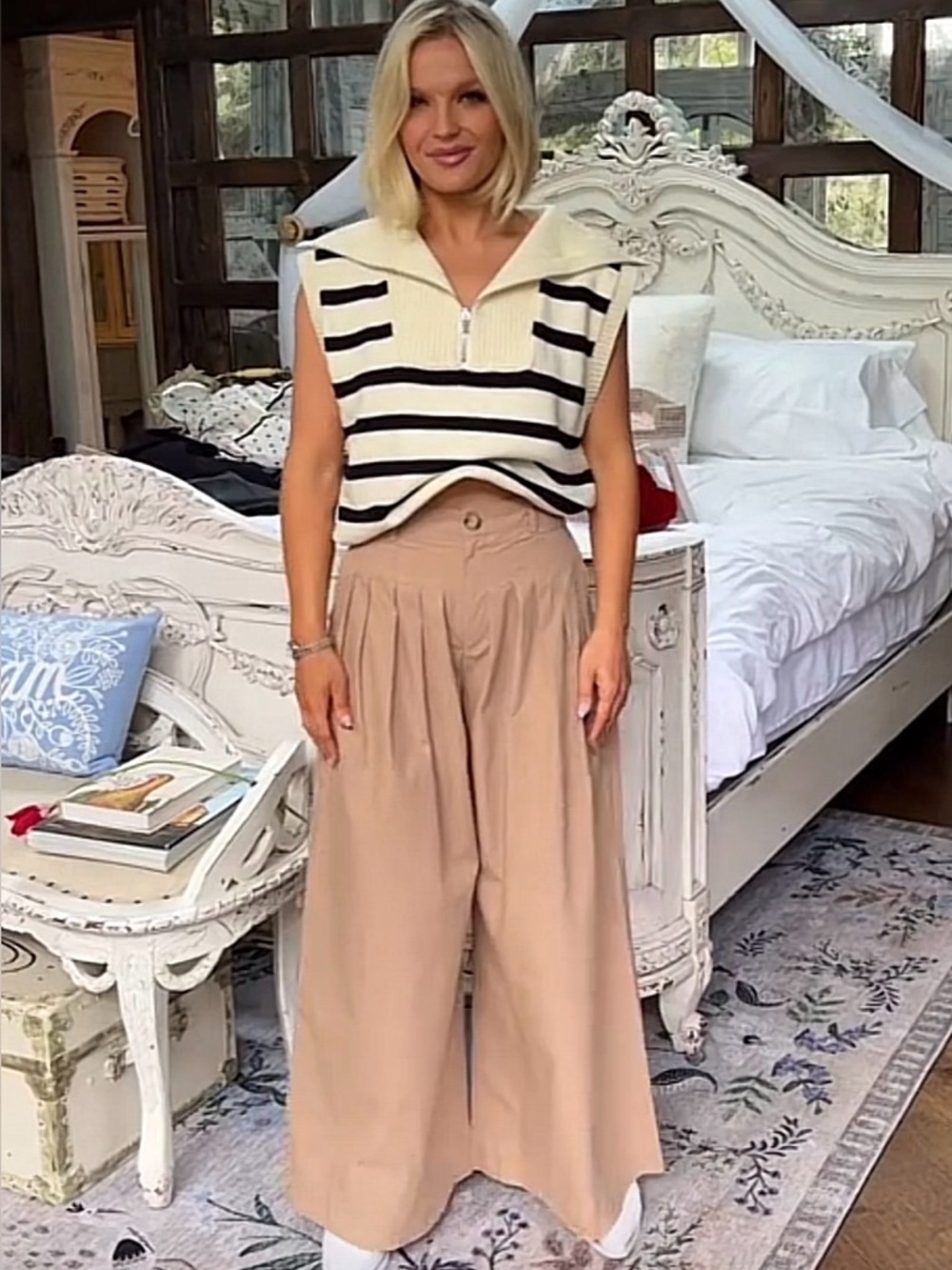 High-Waist Wide-Leg Pants in Light Beige